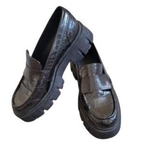 GBG Los Angeles Black Textured Chunky Loafers Sz 5.5